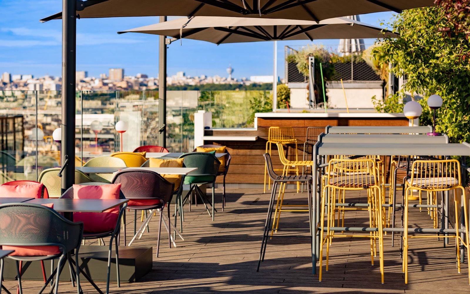 Laho Business Center : le Sky Bar, photo 2